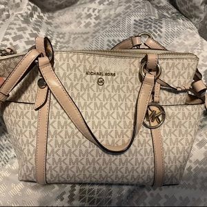 Michael Kors crossbody